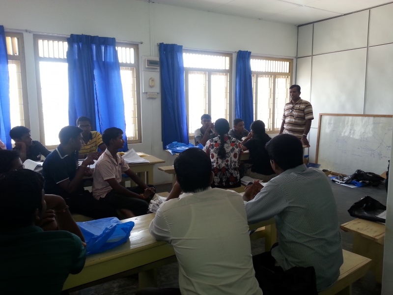 File:Meeting with volunteers (4).jpg